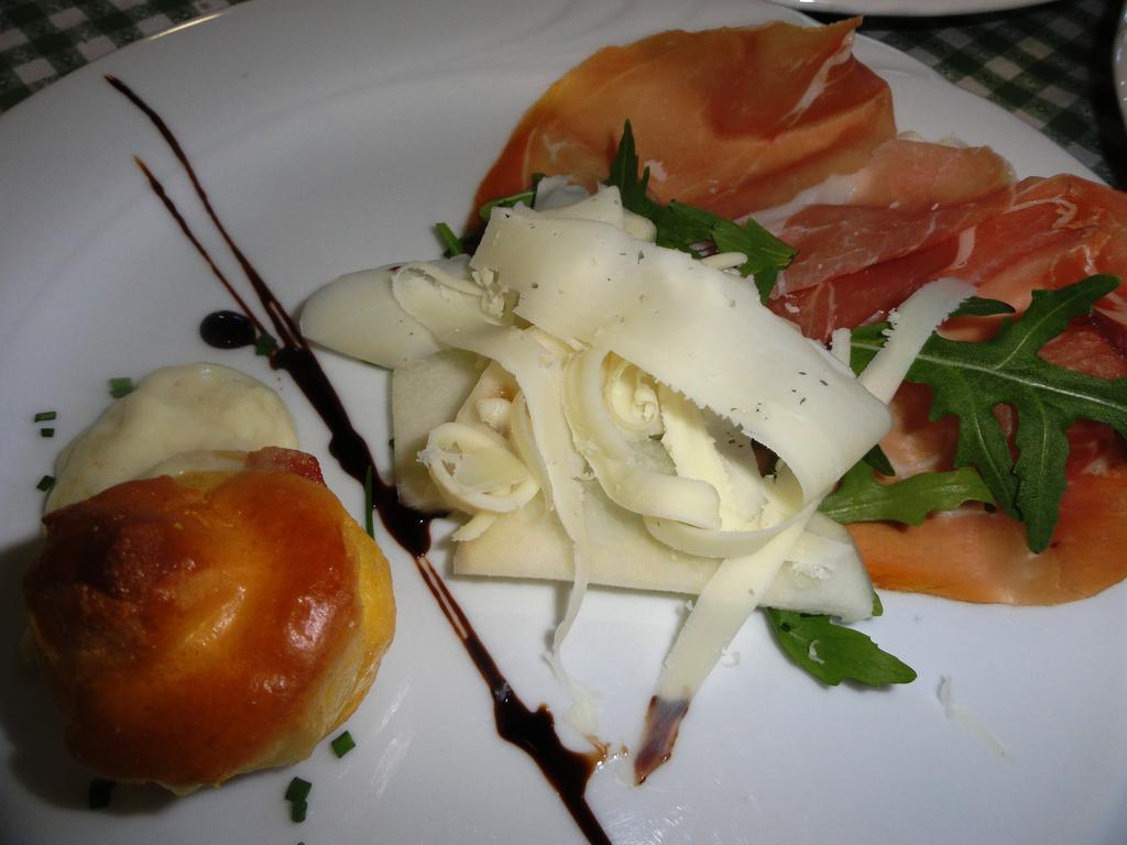 Albergo Ristorante Fratte Fregona Экстерьер фото